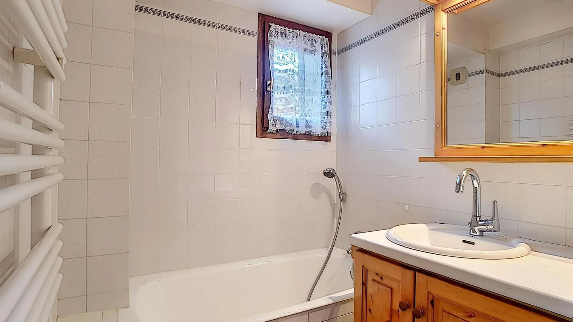 Apartment La Clusaz: Appartement 4 Pers, Parking, Animaux Admis - Fr-1-818-82